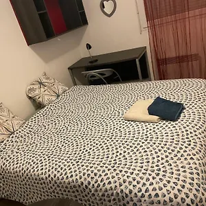 https://joli-appartement-dans-tres-belle-residence-au-calme.aixenprovencehotels.org